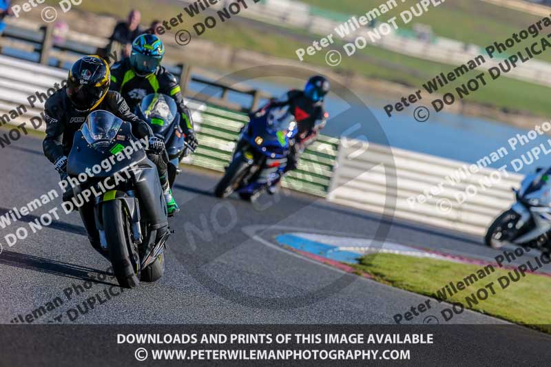 PJM Wedding Photography;enduro digital images;event digital images;eventdigitalimages;mallory park;mallory park photographs;mallory park trackday;mallory park trackday photographs;no limits trackdays;peter wileman photography;racing digital images;trackday digital images;trackday photos